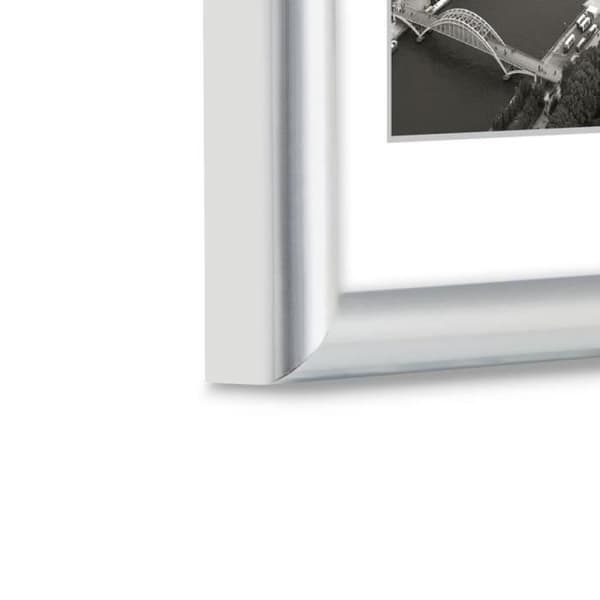 Ramaljram - Sväng - Silver - 13 x 18 cm - Plast - Nutida - Design Pengar