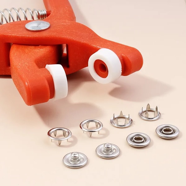 50 set 9,5 mm fem käkar spänne tång set verktyg gör-det-själv pyssel sömnad ihåligt solid metall snäpp knappar kläder installation tillbehör