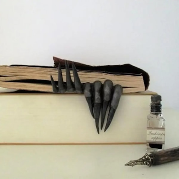 Thriller Devil's Hand Bookmarks Hexa Hand Book mark Art Figurines