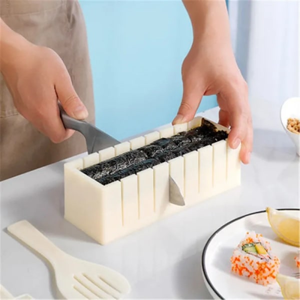 Sushi Maker och Ris cirkulär Mögel Japansk Tårta kärleksliknande Mögel Multifunktionell Form fyrkantig Sushi Making Verktyg Set