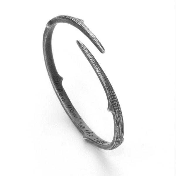 Design Åpen mansjett Bangle Armbånd For Menn Kvinner Jenter Trendy Smykker