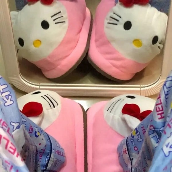 Sanrio Hello Kitty Bomull Tofflor Vinter Foam Lovers Rosa Röd Mjuk Fleece Flicka Hem