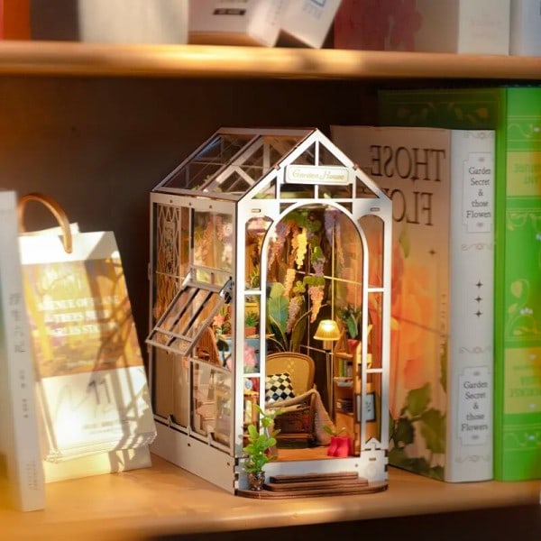 Robotime Rolife Garden Hus Bog Nook Kit Bog hylde indsats Nem saml legetøj