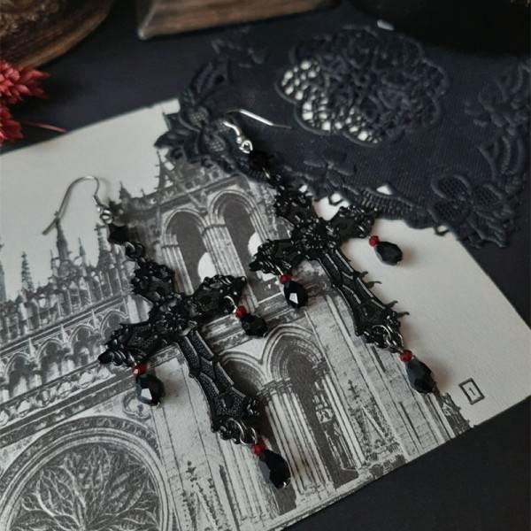 Gothic Punk Svart Cross Örhängen för Kvinnor