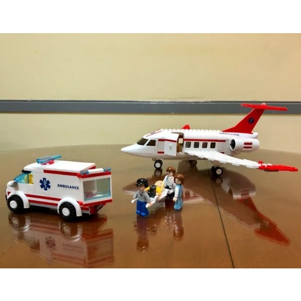 By fly medisinsk luft ambulanse bil bygg blokker fly brinquedos kreative klosser pedagogiske leker