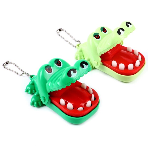 Creative Portable Liten Size Krokodil Munn Tandläkare Bet Finger Spel Rolig Gags Toy