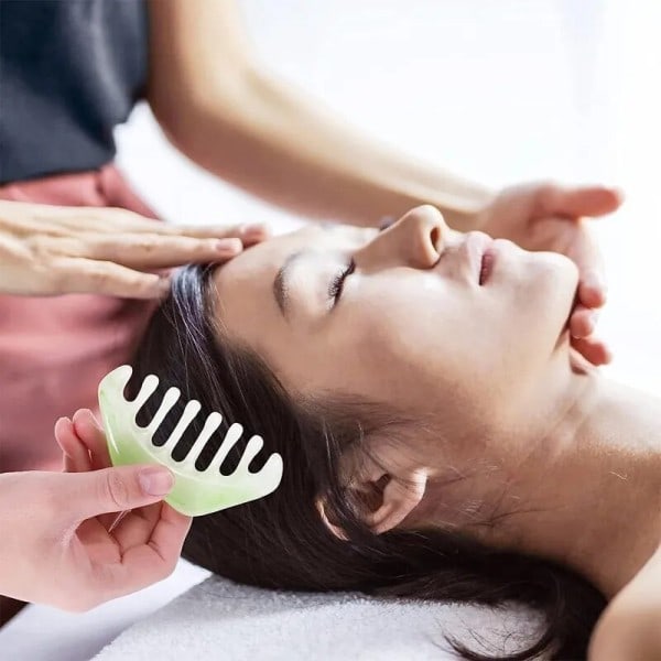 Naturlig stein Gua Sha massasje kam hode kropp skraping soneterapi blod skraping hår kam hodebunn pleie