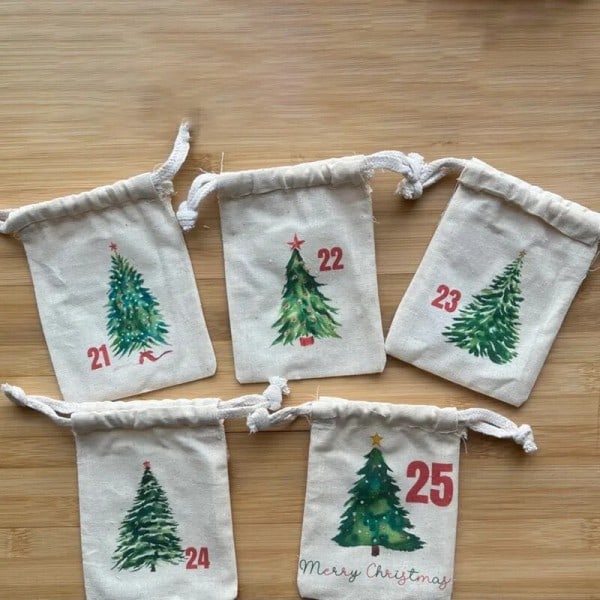 Stoff jul advent kalender snøre poser gjenbrukbare akvarell juletrær