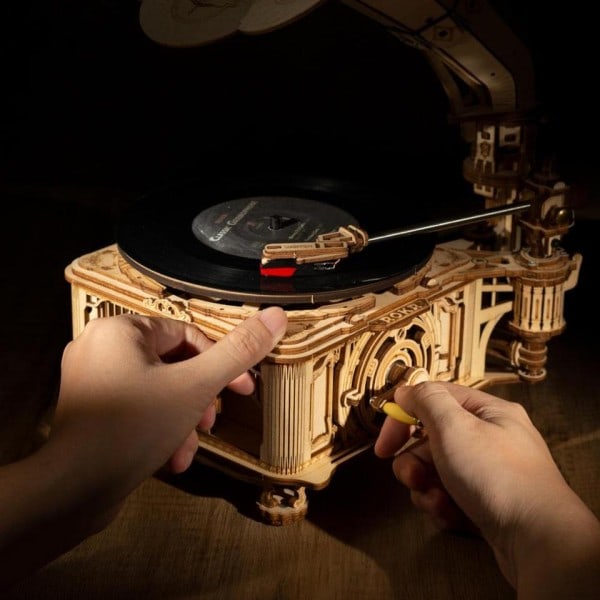 Hand vev Klassisk Gramofon med musik 1:1 424st Trä Modell Byggnadssatser