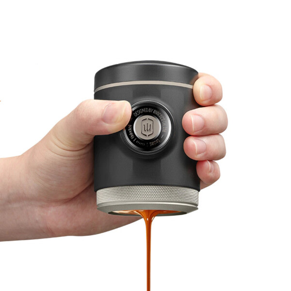 Bärbar espressobryggare buntad med skyddsfodral, specialitet kaffe maskin