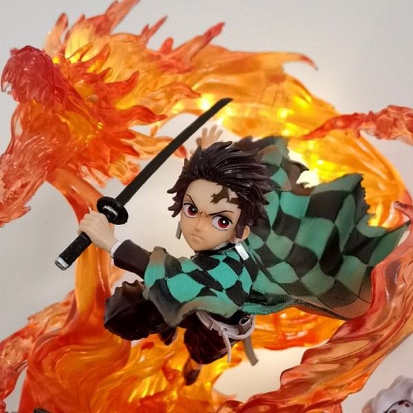 Demon Slayer Anime Figur Kimetsu no Yaiba Action Figure GK Kamado Tanjirou Figurine Samling Modell Doll Leksaker Med Ljus