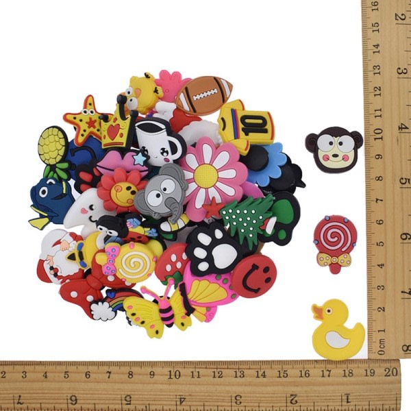 100 stykker Random jibz Tegnefilm Dyr Sko Charms Decrations