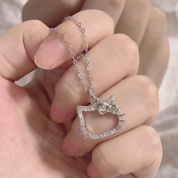 Hello Kitty Sanrio Anime Crystal Anheng Halskjeder Damer Jente Enkel Hvit Sirkon Elegant Halskjede