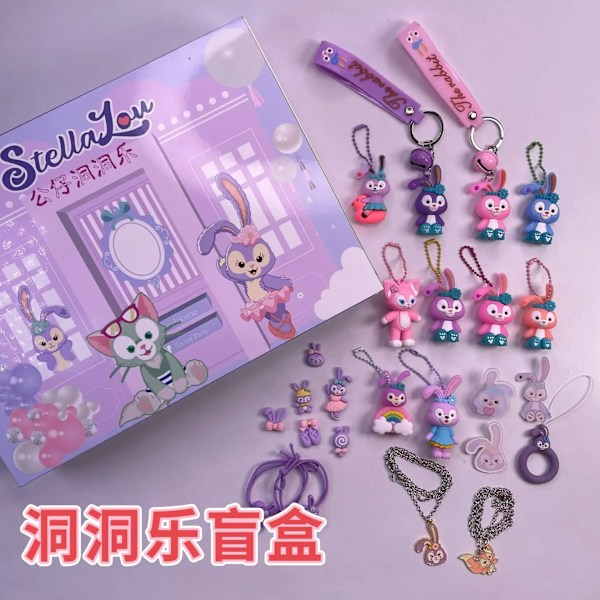 24 bitar Jul Slumpmässiga Anime Figurer Hello Kitty Nyckelring Ring Barrett Advent Kalender
