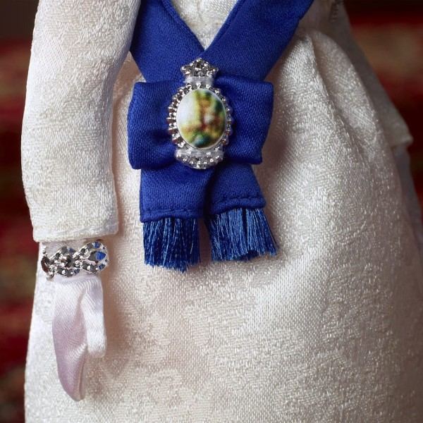 11,5-tommer Signatur Queen Elizabeth Ii Platin Jubilee Legetøj Royalty Monarki