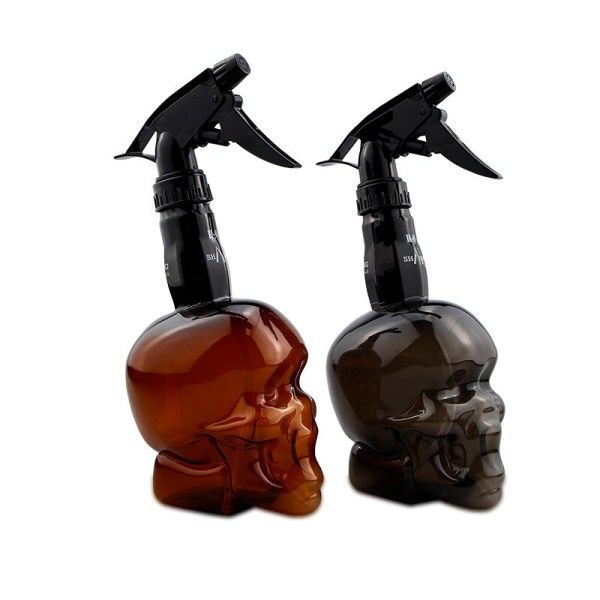 500ml Skull Shape Frisör Spray Flaska Överlägsen Tillverkning Vatten Dimma Sprayer Verktyg