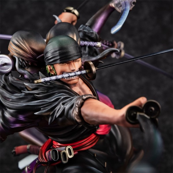 One Piece Roronoa Zoro Nine Knives Flow Anime Figure Modell Desktop Ornaments Action Figure Leksaker
