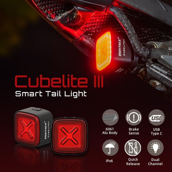 Smart Tail Light Cykel Broms Varning Ljus Ultra Ljus Bakre Light USB Charge LED Natt Varning Ljus
