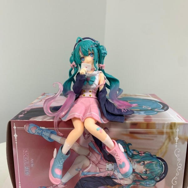 Hatsune Miku Anime Figur Tvådimensionell Vacker Flicka Action Figurer Kawaii Nudlar Stopp Modell Leksak