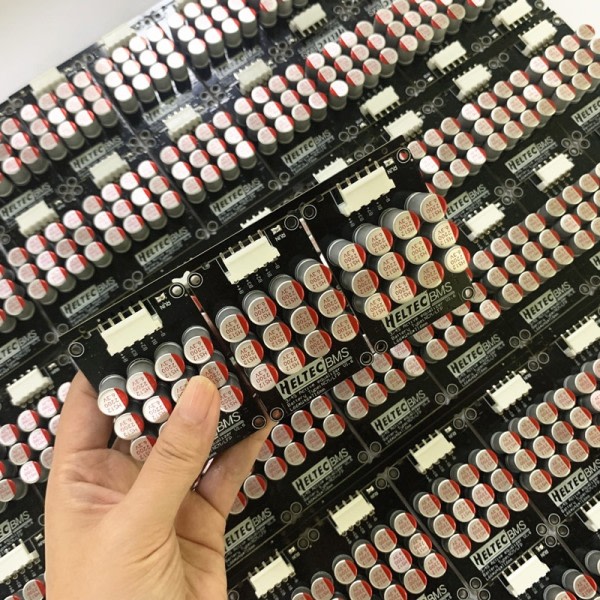 Aktiv Equalizer Balancer Lifepo4 / Lipo/ LTO Batteri Energi Equalization Kondensator