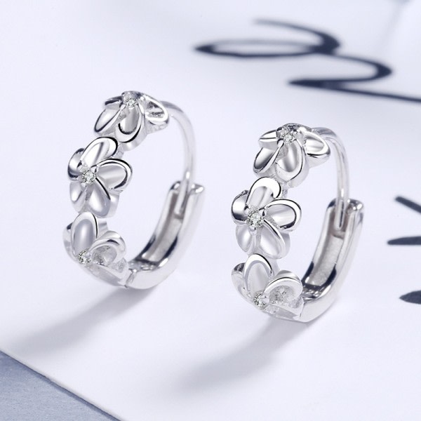 silver nål ny dam's mode hög kvalitet smycken kristall zirkon blomma typ tre femblad blomma örhängen