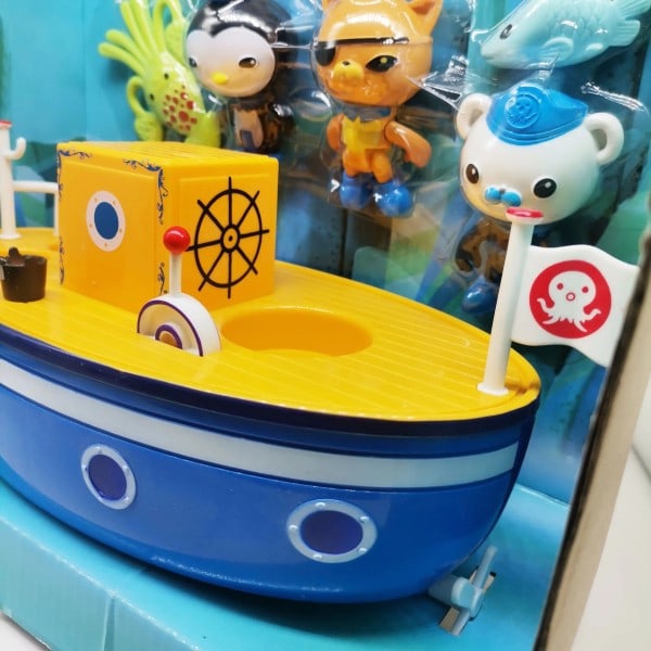 Action Siffror bad leksaker Barnacles Peso GUP Bad Båt Leksak Flyta På Vattnet leksak för barn
