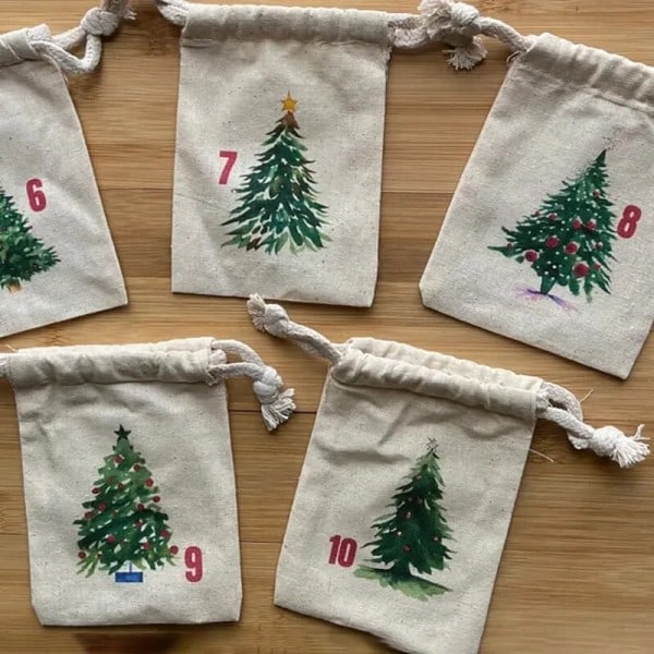 Stoff jul advent kalender snøre poser gjenbrukbare akvarell juletrær