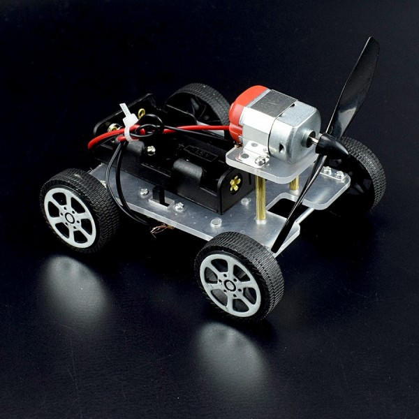 Tuuli voima auto DIY elektroniikka tekniikka teknologia tiede lelut opetus lapsille