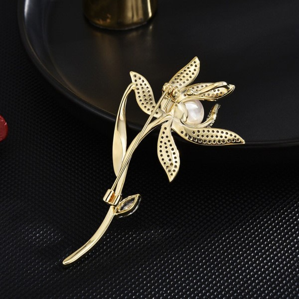 moderiktigt lyx narcissus corsage koppar mikro inläggningar växt brosch dam kläder accessoarer
