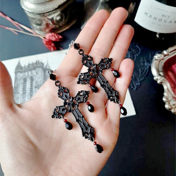 Gothic Punk Svart Cross Örhängen för Kvinnor