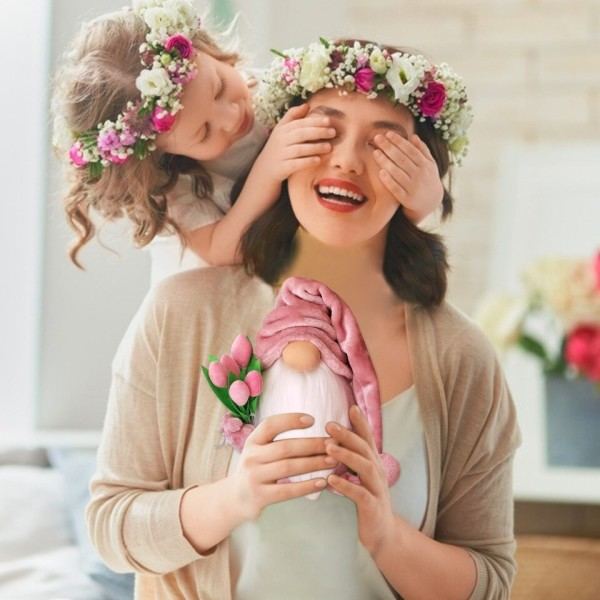 Ansiktsløs Dverg Dukke Søt Skrivebord Dekorasjon Happy Mor's Dag Figuriner Ornament Holding Tulipan