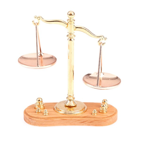 Docka hus miniatyr tillbehör mini balans skala modell leksak dekorativ
