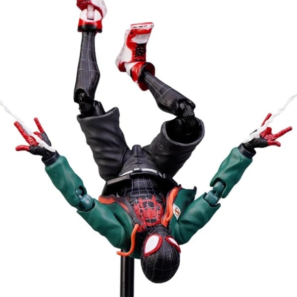 Anime Spider-Man Spider Verse Peter Parker Figurine
