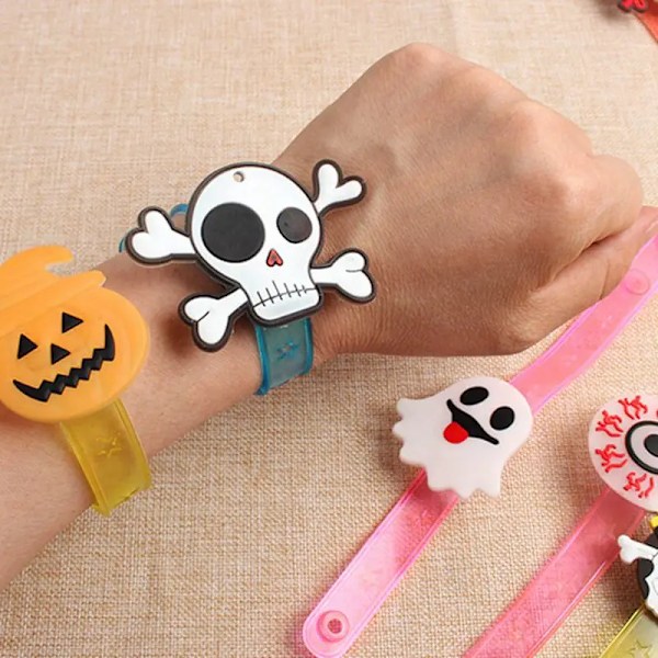 20 pieces Glowing Halloween Armbånd Ringer