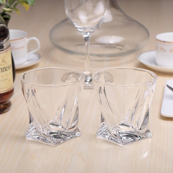 Lyxig presentförpackning för whisky, unika vridna Scotch-glas, diskmaskinssäkra, set med 2 blyfria glas