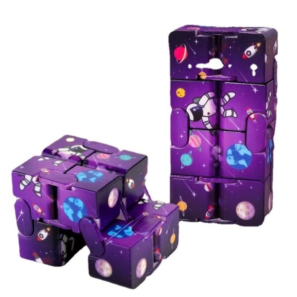 Variation Utbytbar Magnetic Magic Cube 3D Hand Flip Pussel Anti Stress Leksaker Present Rubik's Cube Astronaut Lila