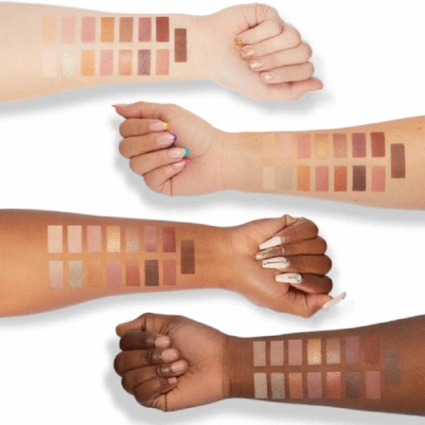 Milani Gilded Luster Light Eyeshadow Palette Multicolor