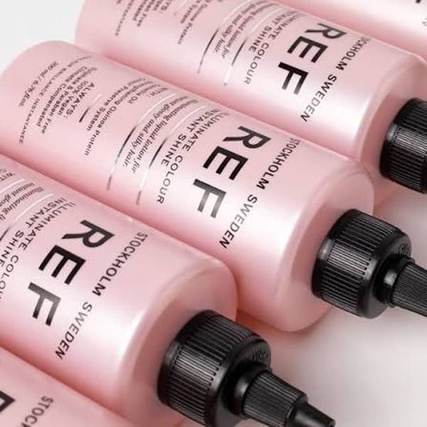 REF Illuminate Colour Instant Shine 200ml Pink