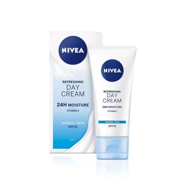 Nivea Daily Moisturiser Cream Normal SPF15 50ml Transparent