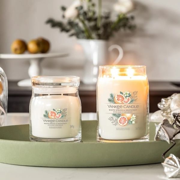 Yankee Candle Signature Medium Jar White Spruce & Grapefruit 368g Vit