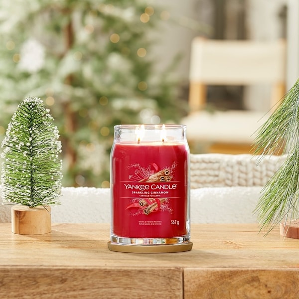 Yankee Candle Signature Large Jar Sparkling Cinnamon 567g Röd