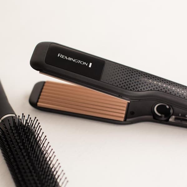Remington Ceramic Crimp 220 Multicolor