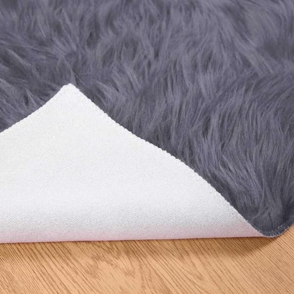 Fuskfäll matta TAFALLA Antracit 160 x 160 cm Polyester