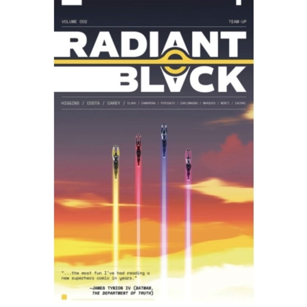 Radiant Black, Volume 2: A Massive-Verse Book (häftad, eng)