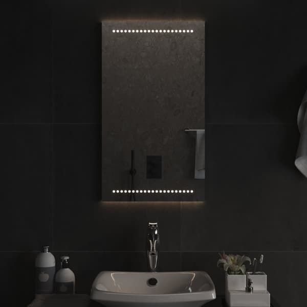 Badrumsspegel LED 40x70 cm