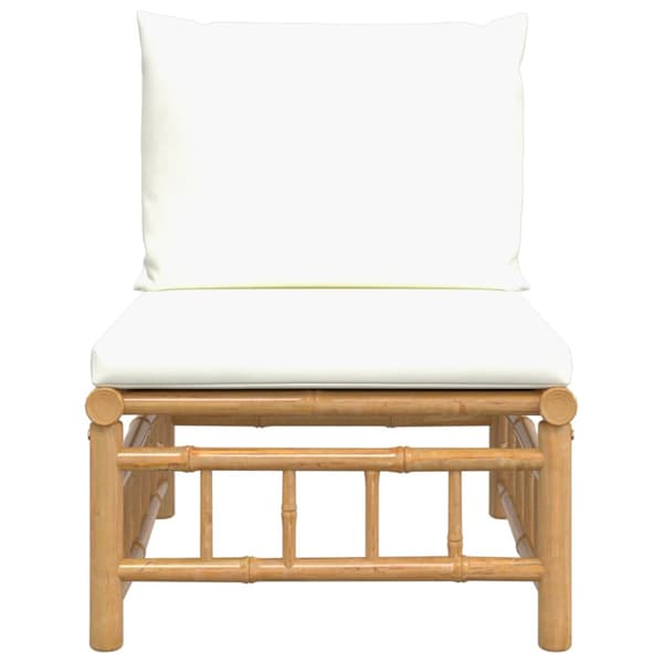 Soffa mittdel med gräddvita dynor bambu