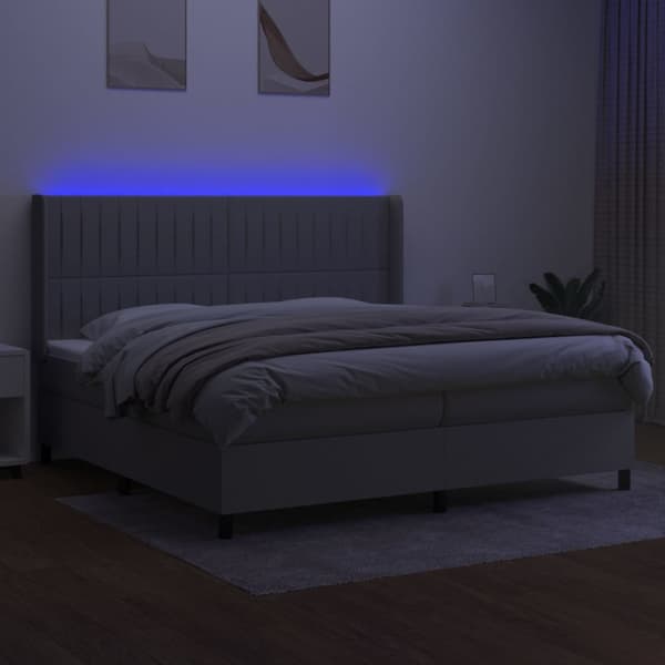 Ramsäng med madrass & LED ljusgrå 200x200 cm tyg