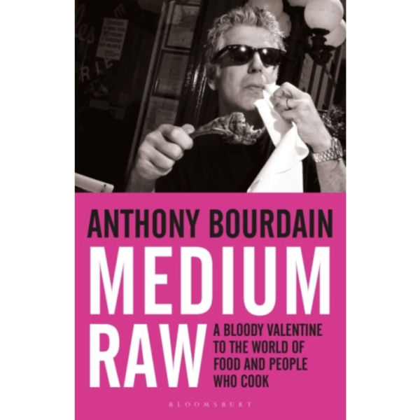 Medium Raw (häftad, eng)