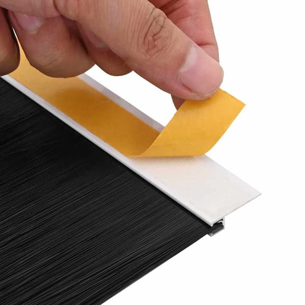 Självhäftande dörrborstlist 6 pcs Vit 100 cm Aluminiumlegering