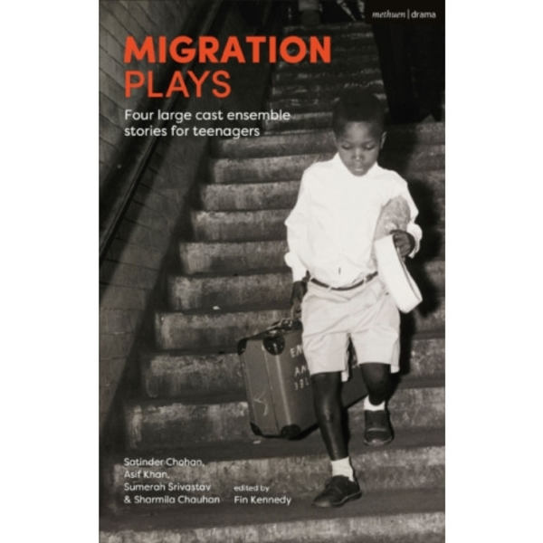 Migration Plays (häftad, eng)